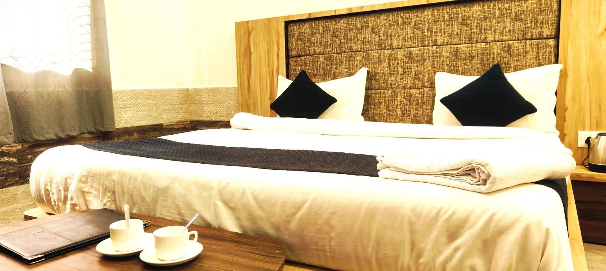 Hotel Grand Vijay Pushkar Exteriör bild